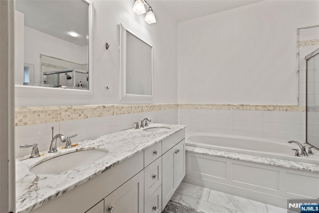 1600 Kaufers, #4, Fort Lee, NJ 07024 Listing Photo  17