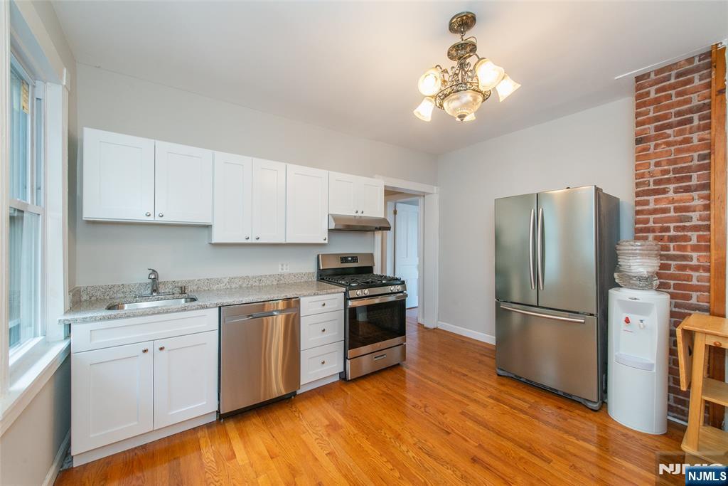 157 Walnut Street, Montclair, NJ, 07470