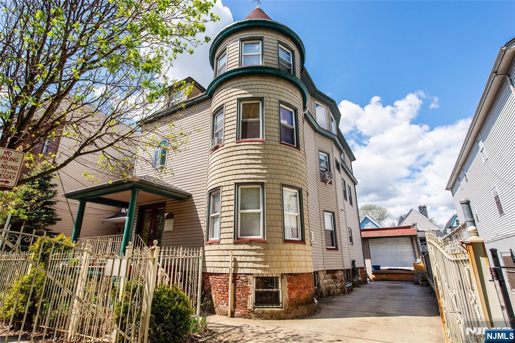 234 2nd Street - Photo 1