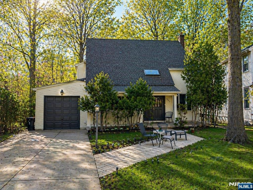 1542 Jefferson Street - Photo 2