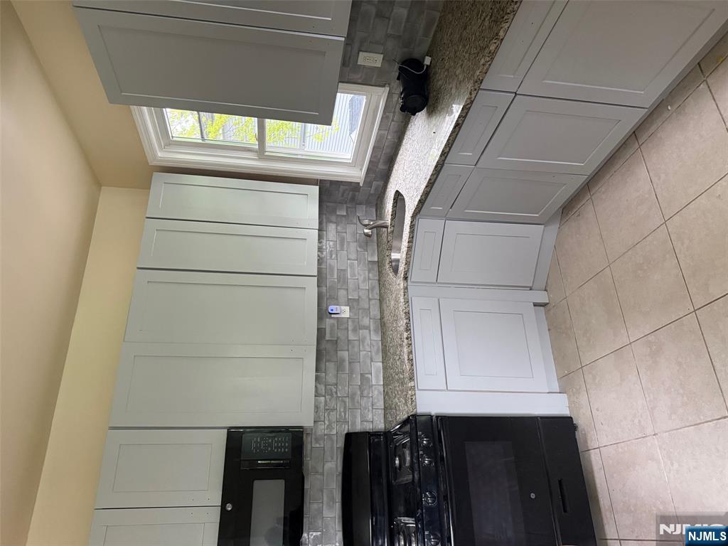 149-151 Scheerer Avenue 2 - Photo 2