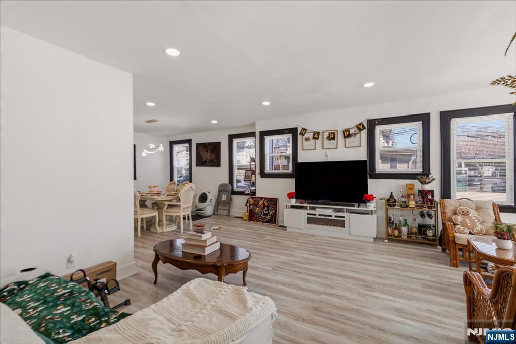 913 19th Street - Photo 5