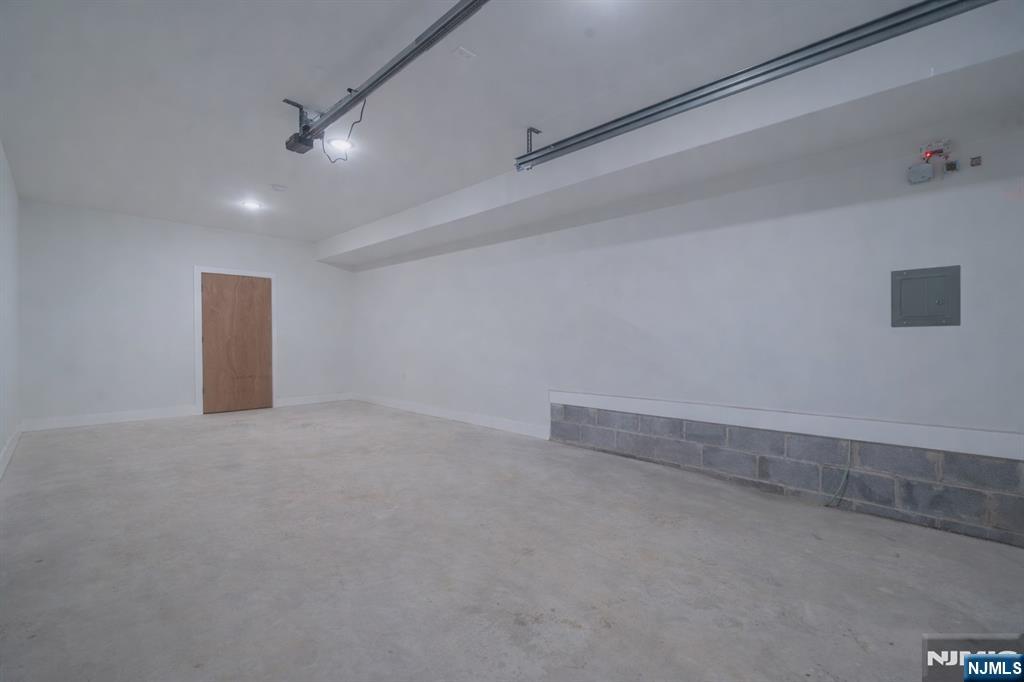 31 Grace Street — photo 24