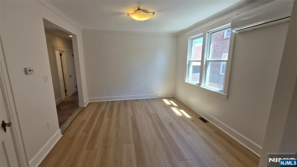 225 Hudson Place 1 - Photo 2