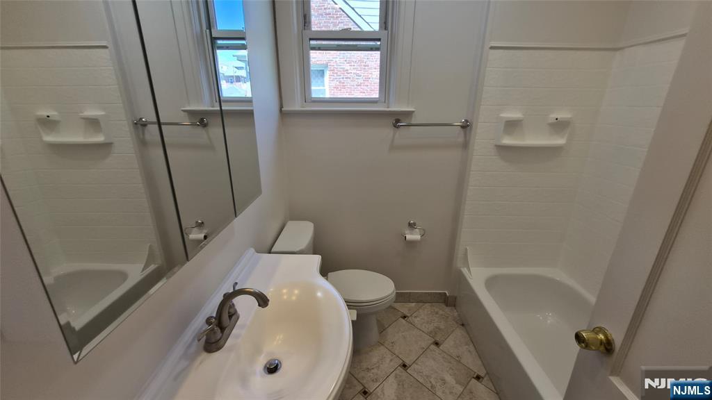 225 Hudson Place 1 - Photo 4