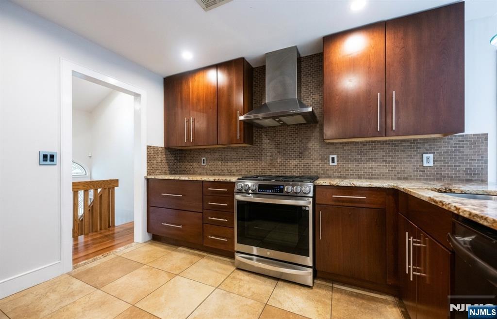 Modern kitchen