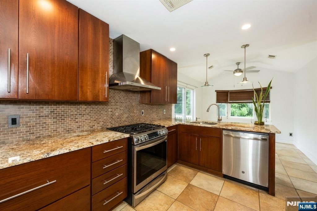 3 Antrim Road, Montvale, NJ, 07645