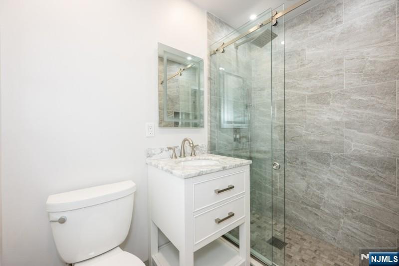 3 Antrim Road, Montvale, NJ, 07645