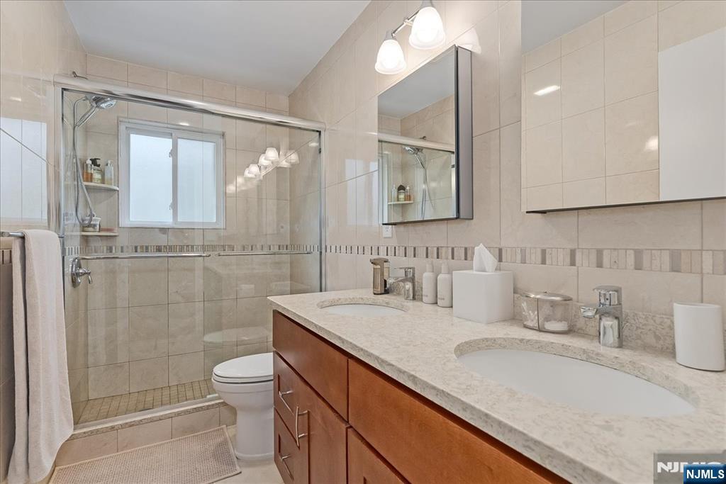 167 Mountain Avenue — photo 25