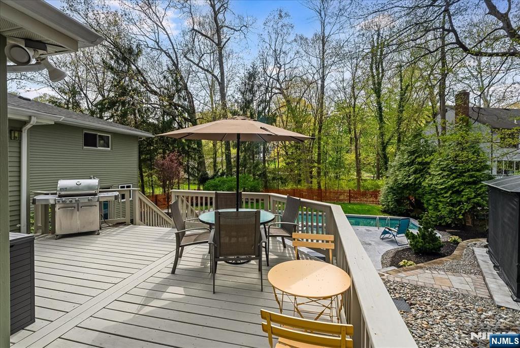 167 Mountain Avenue — photo 32