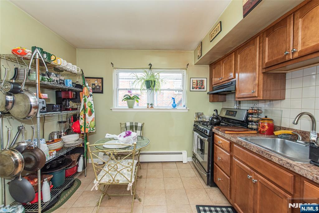 Homes for sale in Fairview, NJ | 233 9Th St, Fairview, NJ 07022 | MLS# 26014906