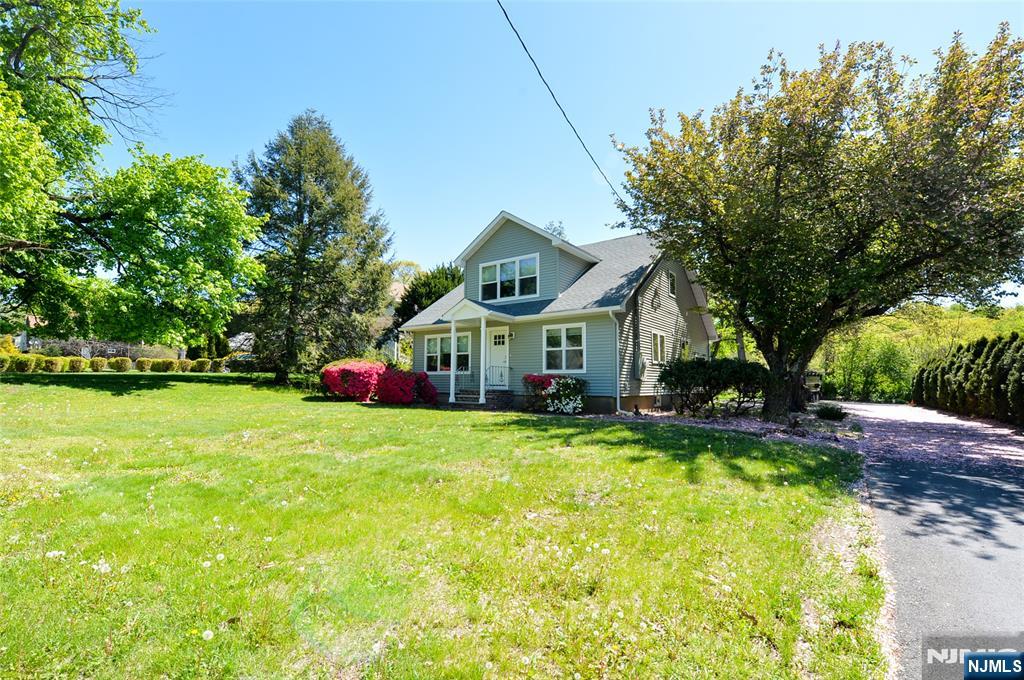 385 Goffle Road 1st Floor - Photo 3