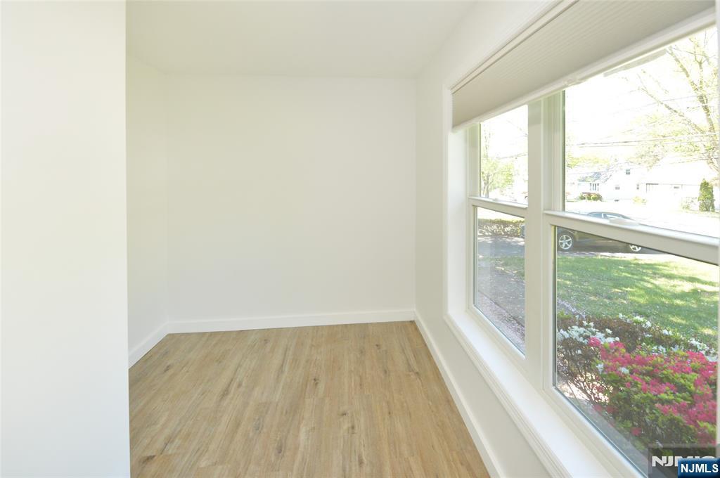 385 Goffle Road 2nd Floor - Photo 2