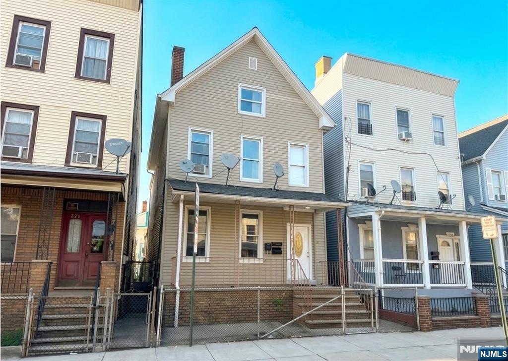 231 Clark Place - Photo 1