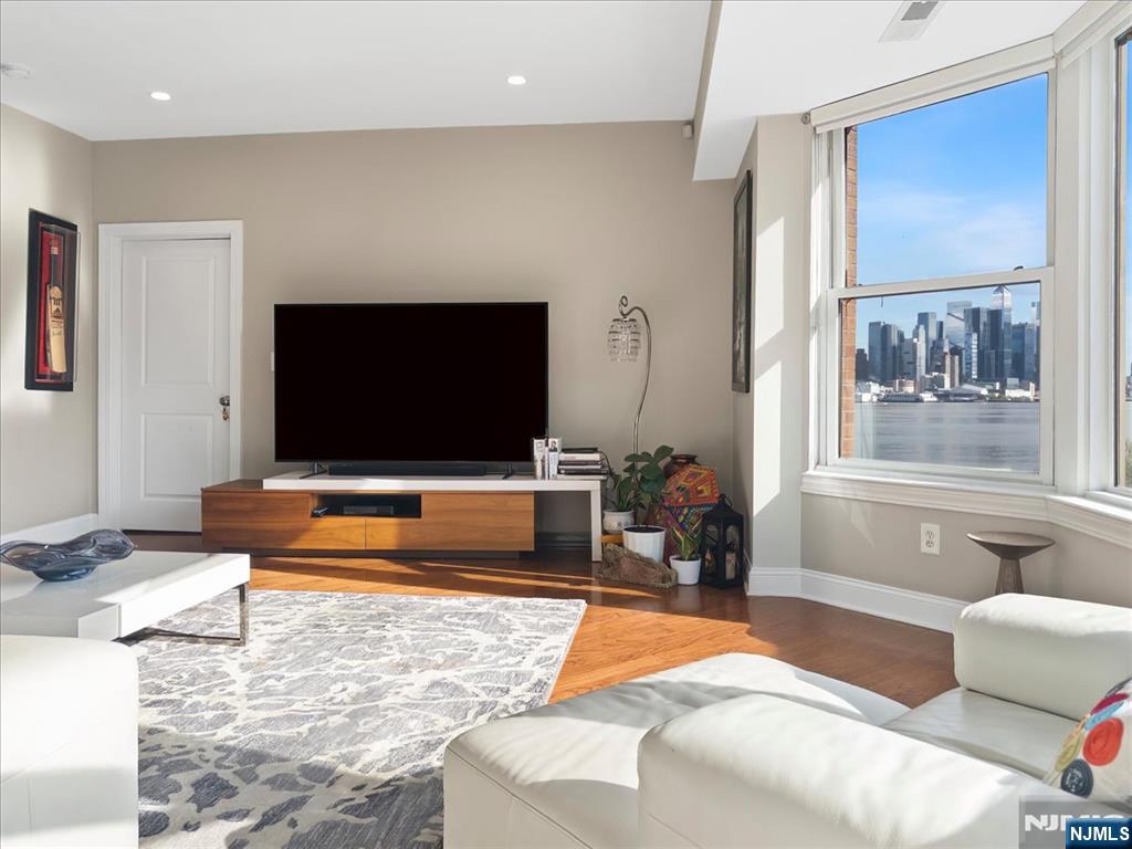 20 Ave At Port Imperial, #429, West New York, NJ 07093 Listing Photo  13
