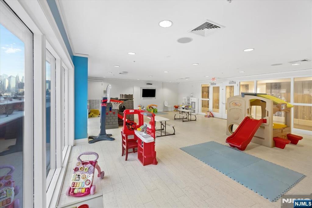 20 Ave At Port Imperial, #429, West New York, NJ 07093 Listing Photo  25