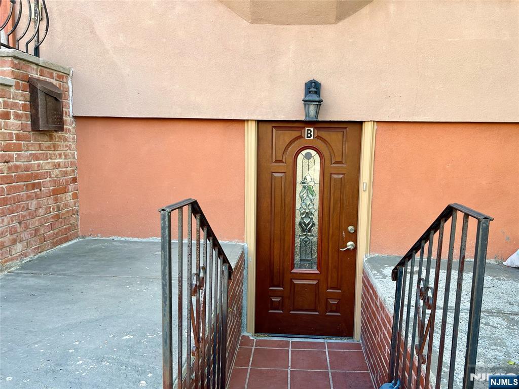 310 Central Boulevard - Photo 2