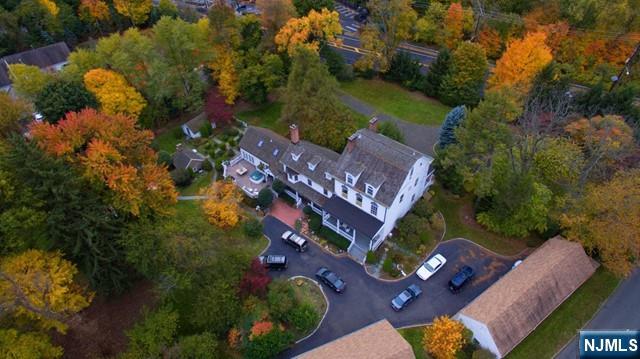 <p>Listings That Reflect Our Standards</p>