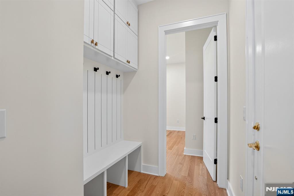 81 Ridge Drive — photo 2