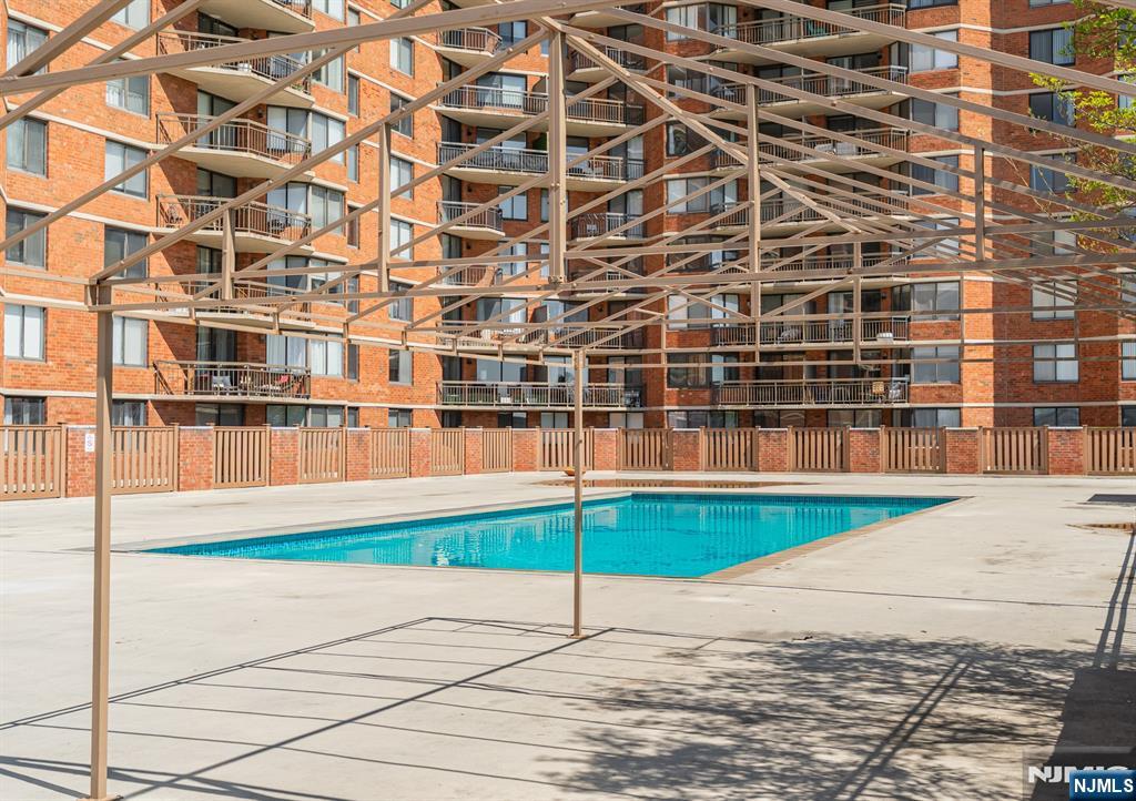 831 Harmon Cove Tower