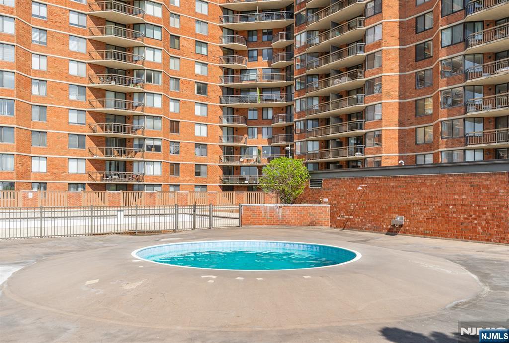 831 Harmon Cove Tower