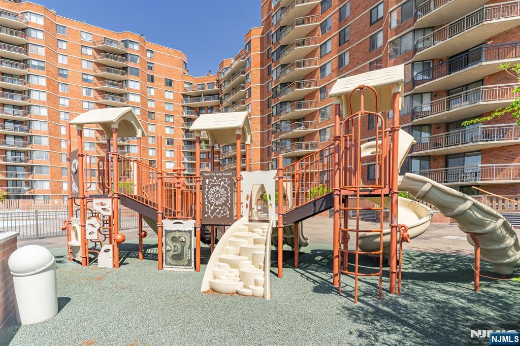 831 Harmon Cove Tower
