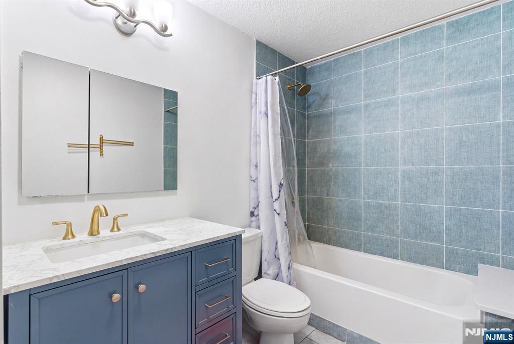 831 Harmon Cove Tower