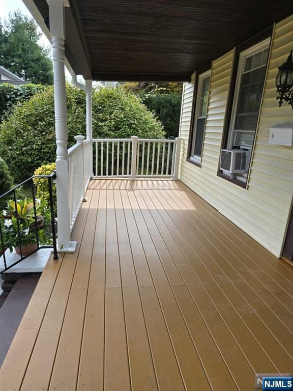 542 Doremus Avenue 1 - Photo 2