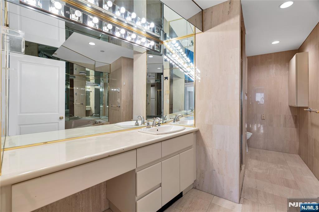 1512 Palisade Avenue, #20H, Fort Lee, NJ 07024 Listing Photo  22