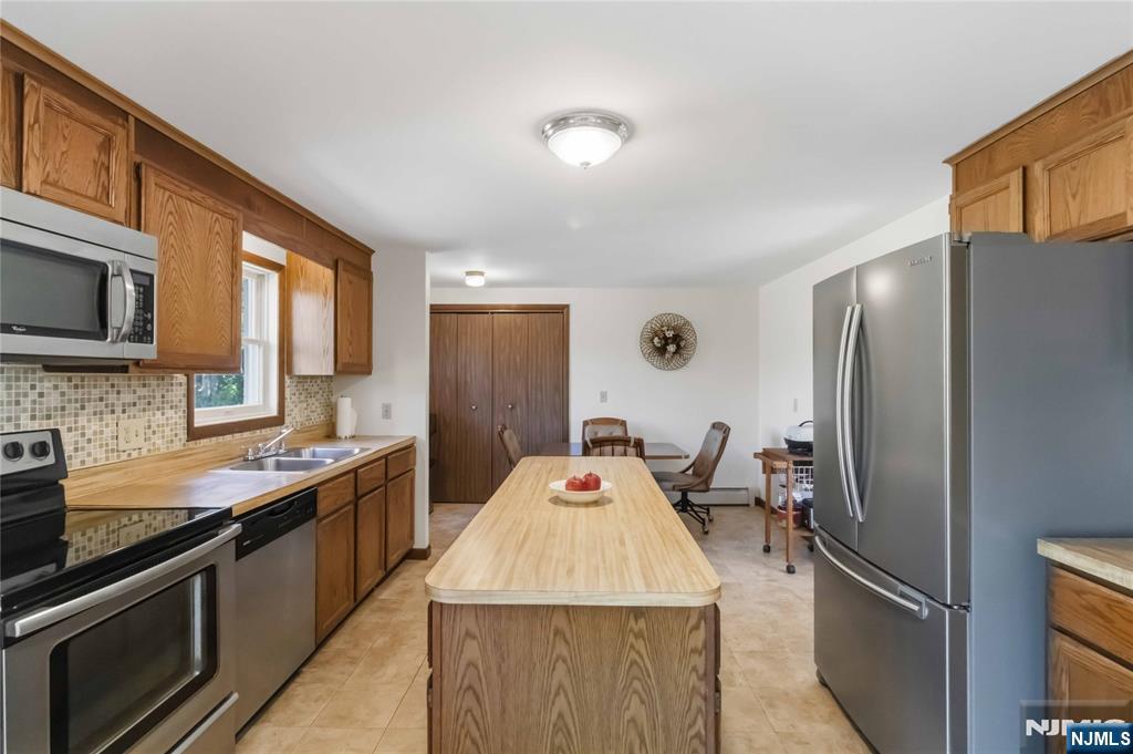 400 Lake Shore Drive, West Milford, NJ 07421 Listing Photo  11