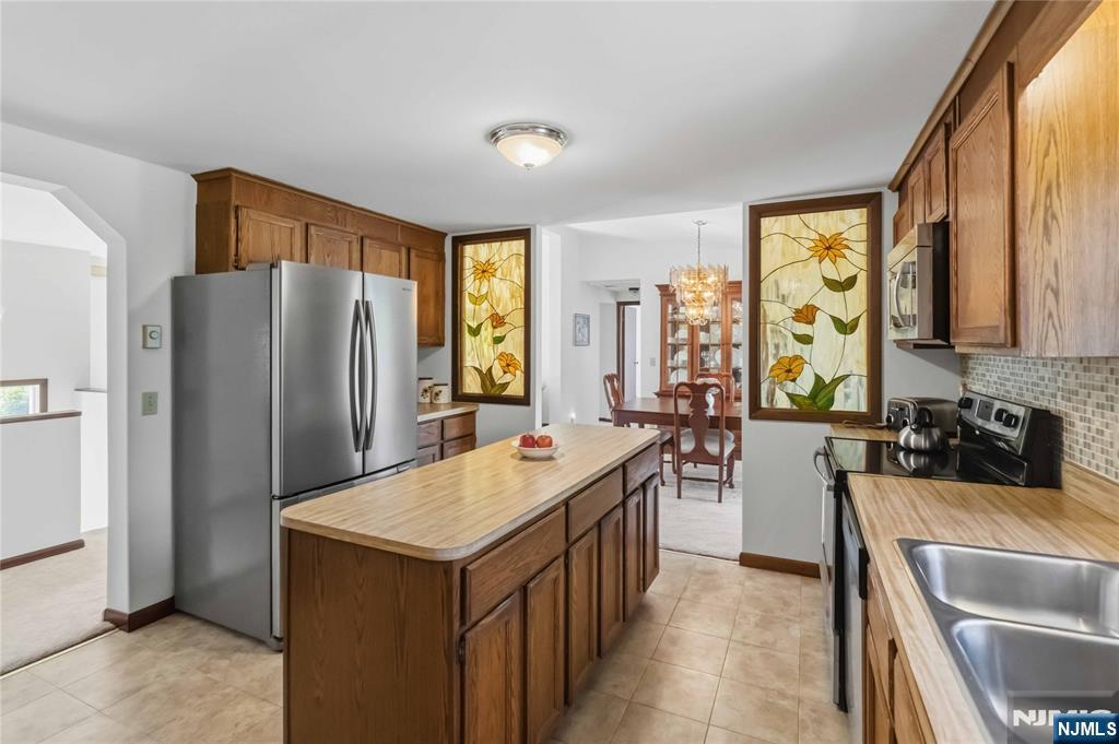 400 Lake Shore Drive, West Milford, NJ 07421 Listing Photo  16