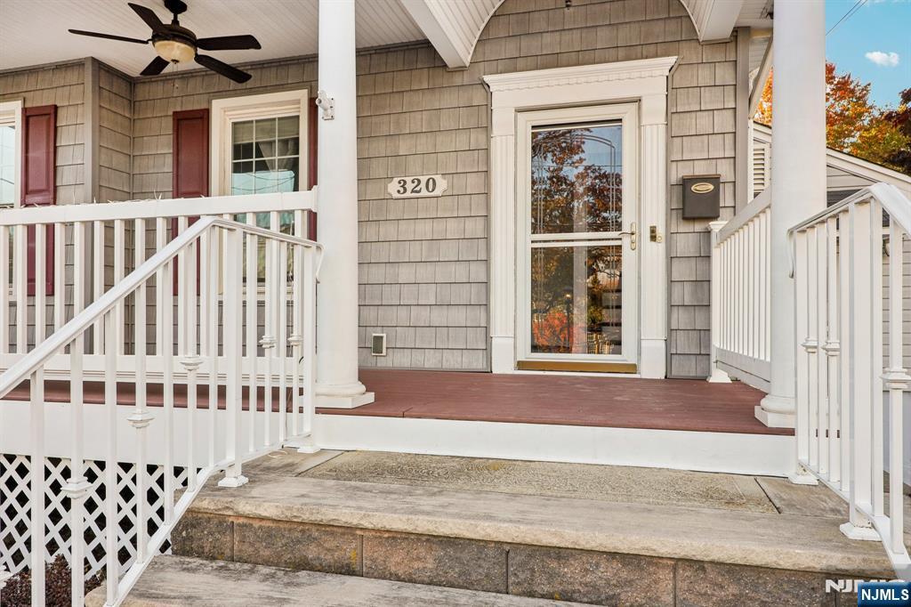 320 Orient Way 2 - Photo 2