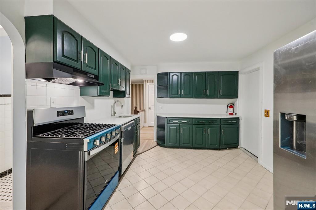 320 Orient Way 2 - Photo 5