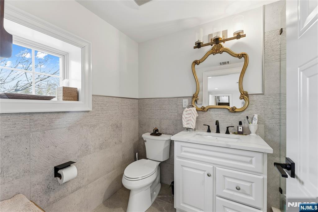281 Beaufort Avenue — photo 12