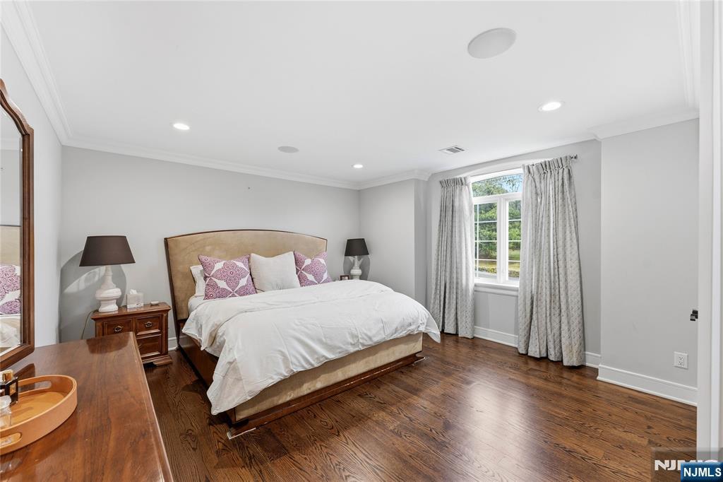 281 Beaufort Avenue — photo 24