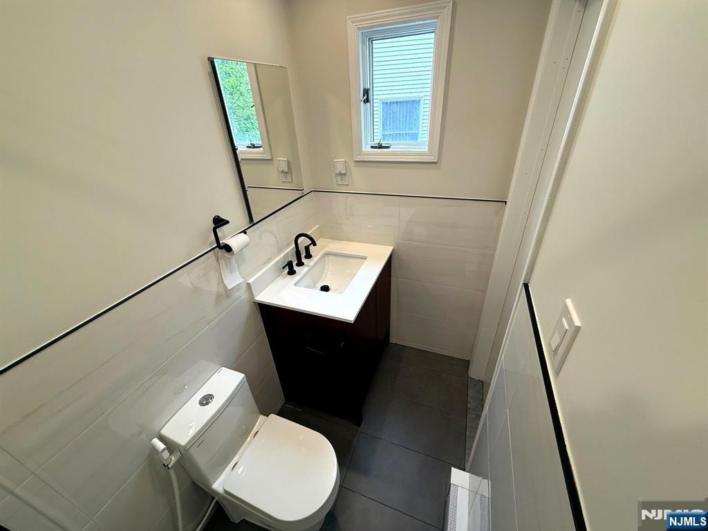 44 Willow Wood, #1, East Rutherford, NJ 07073 Listing Photo  25