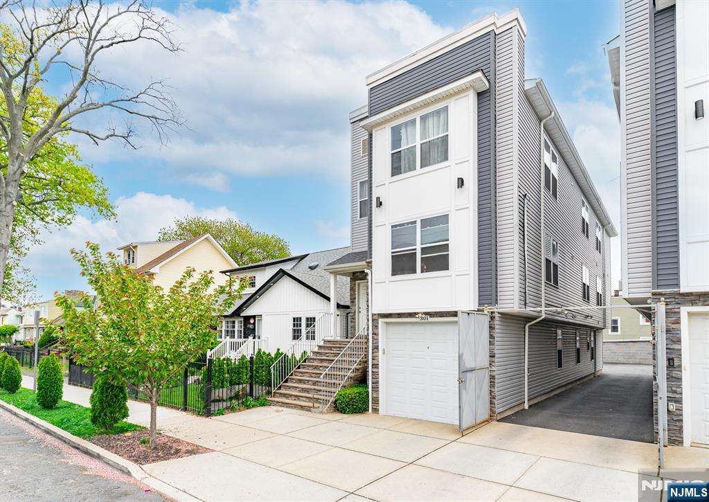 301 N 13th Street - Photo 2