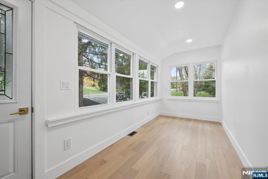 686 Meyersville Road - Photo 5