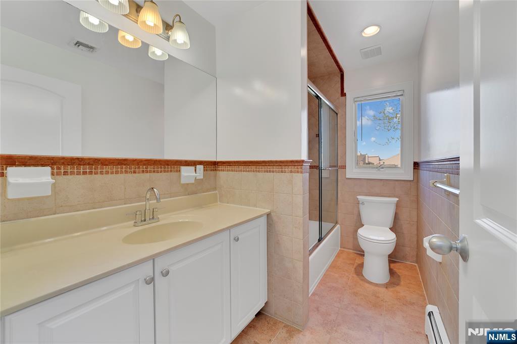 236 COLUMBUS Avenue #A — photo 14