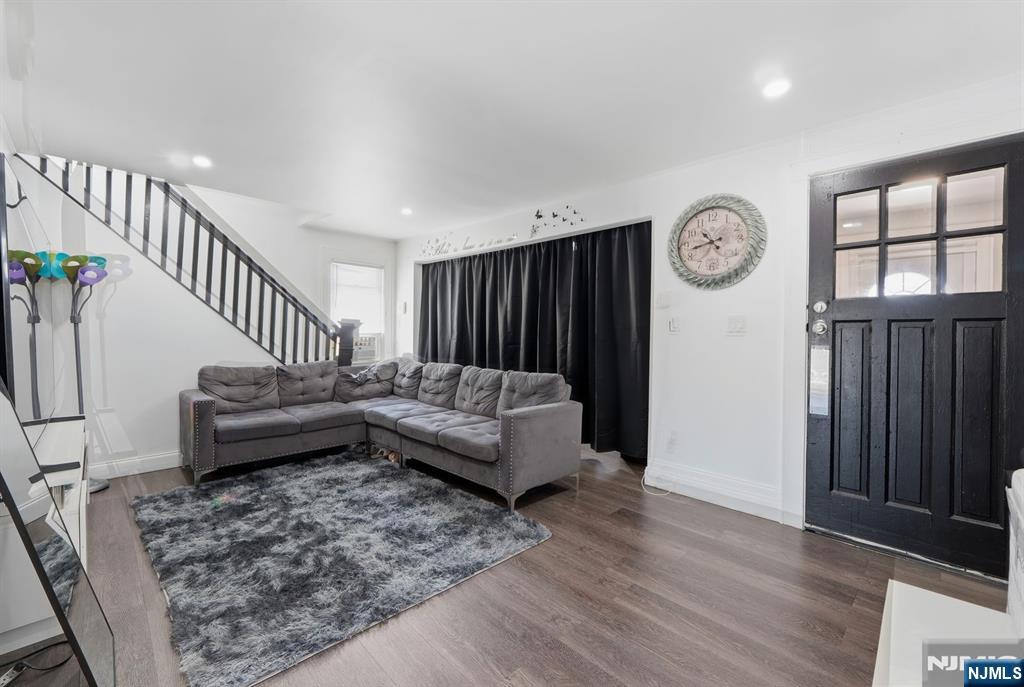130 Carolina Avenue - Photo 4