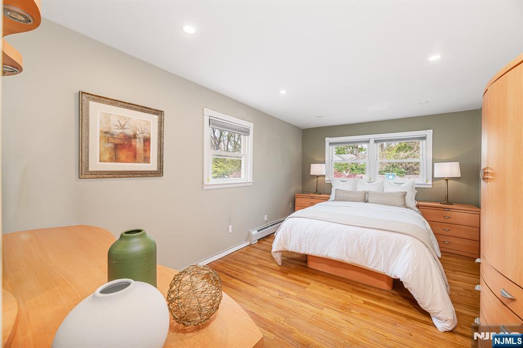 19 Harwood Place, Wayne, NJ 07470 Listing Photo  24