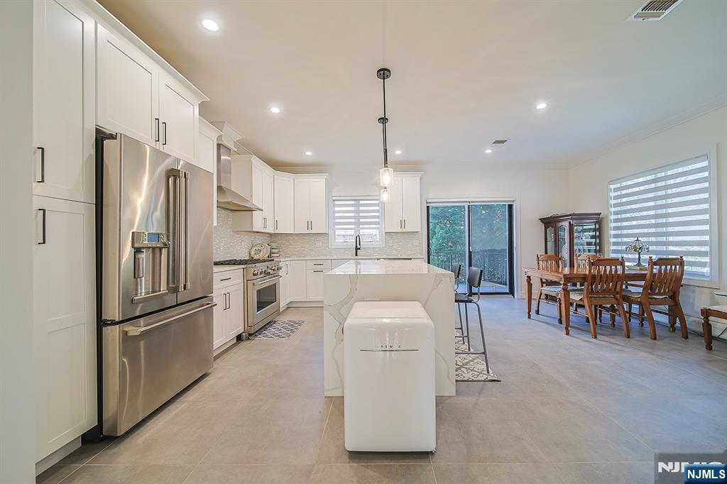 529 Lincoln Street, #B, Palisades Park, NJ 07650 Listing Photo  9
