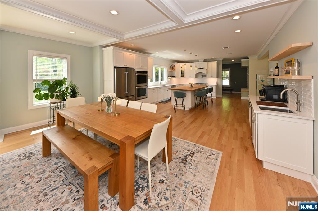 11 Lincoln Avenue — photo 12