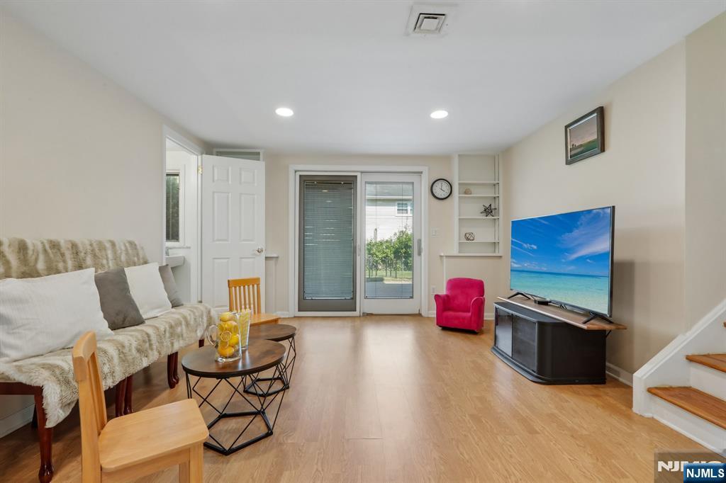 267 Pershing Avenue — photo 15