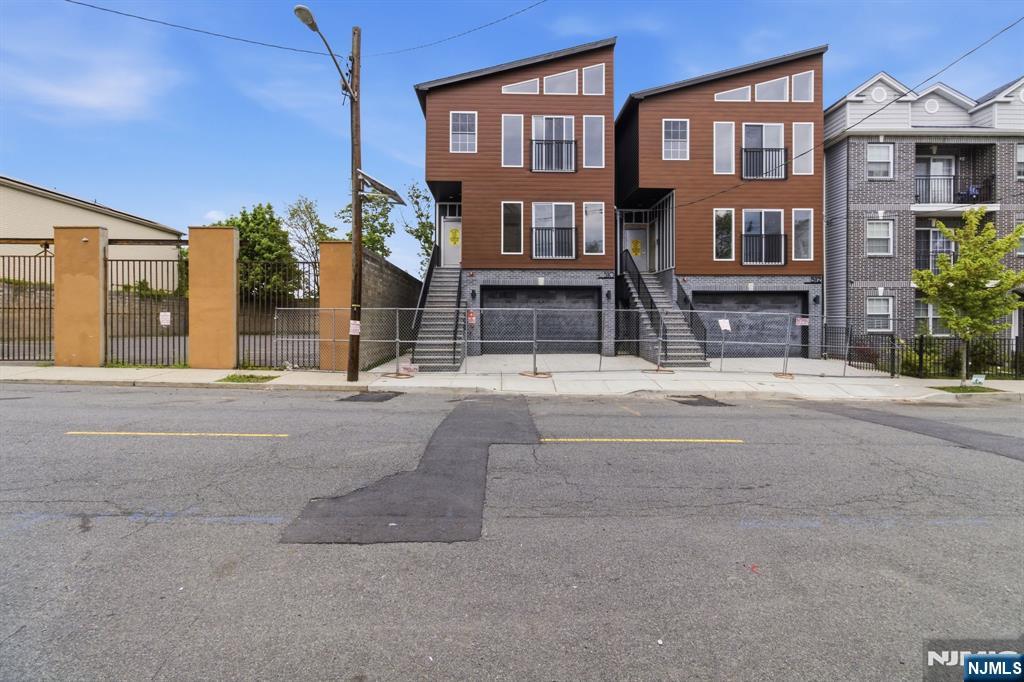 510 S 15th - Photo 3
