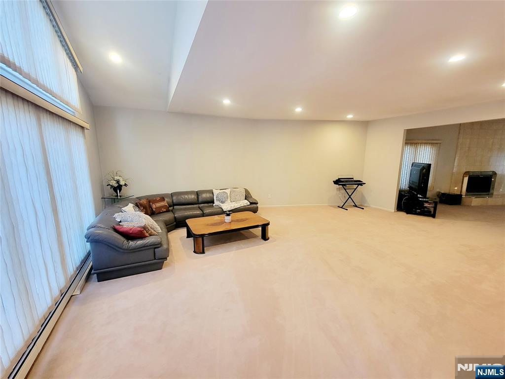 307 Center, Englewood Cliffs, NJ 07632 Listing Photo  7