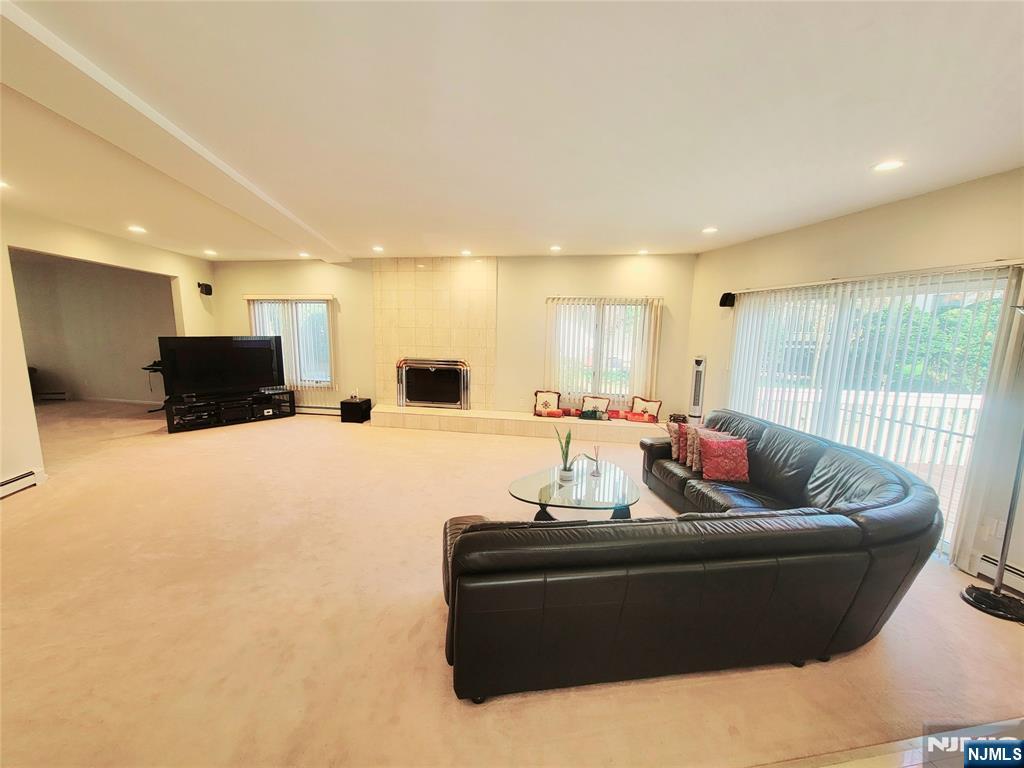 307 Center, Englewood Cliffs, NJ 07632 Listing Photo  9