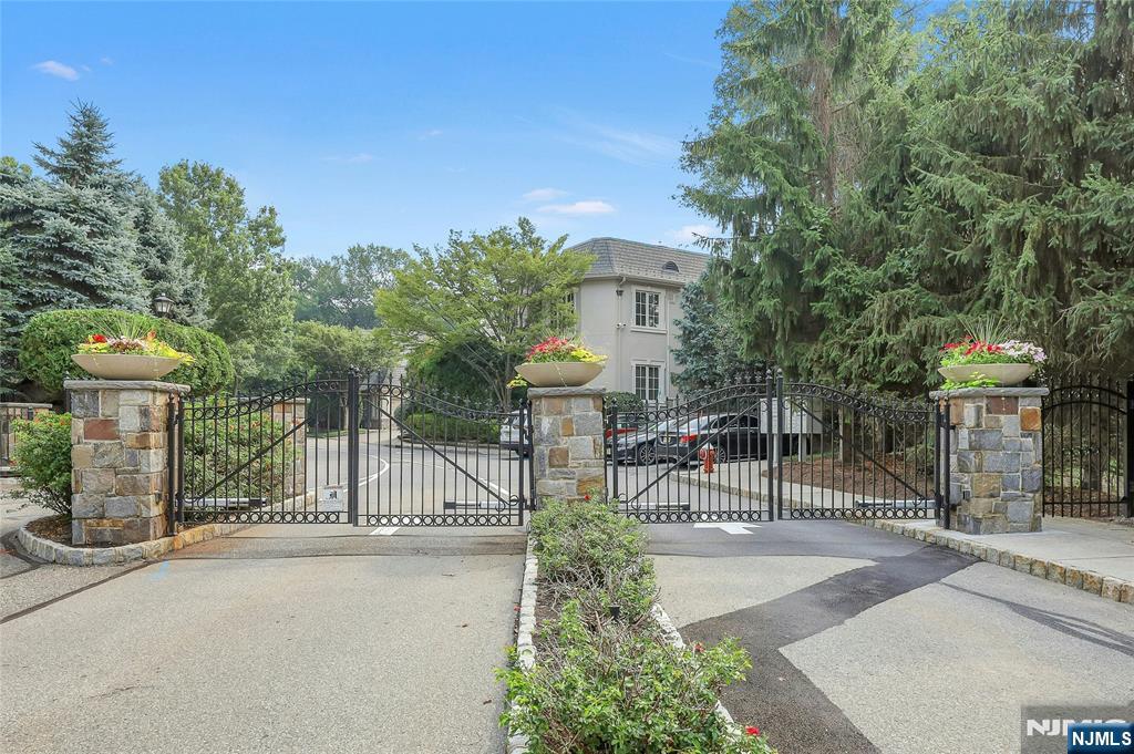 414 Bellaire Drive — photo 37