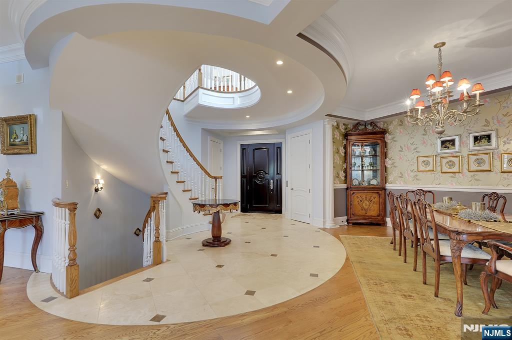 414 Bellaire Drive - Photo 5
