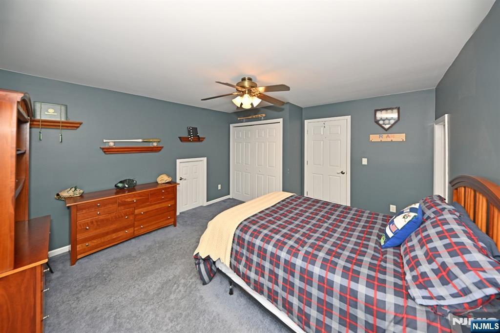 409 Walnut Street — photo 16